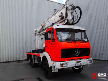 Camión MERCEDES-BENZ