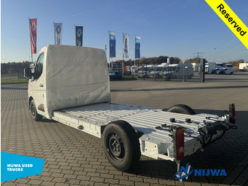 Furgoneta, Furgoneta eléctrica Renault Master E-Tech 145 L3H1 platform cabine: foto 3 Furgoneta, Furgoneta eléctrica Renault Master E-Tech 145 L3H1 platform cabine: foto 3