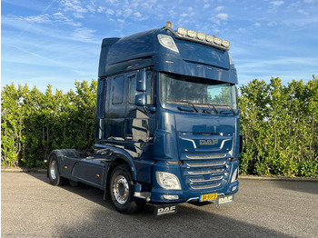 Cabeza tractora DAF XF 530
