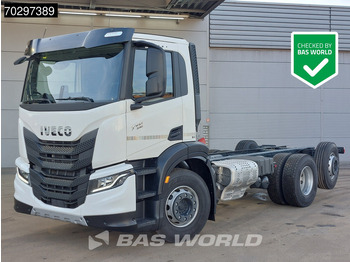 Camión chasis IVECO S-WAY
