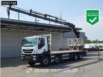 Camión caja abierta IVECO Trakker