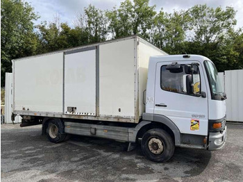 Camión chasis MERCEDES-BENZ Atego 1018