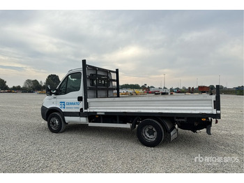 Furgoneta caja abierta IVECO Daily