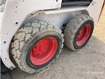 Minicargadora Bobcat S130 Skid Steer Loader: foto 4
