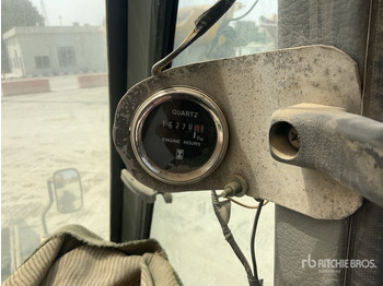 Grúa para terrenos difíciles KATO