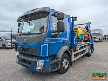 Camión portacontenedor de cadenas VOLVO FL 240