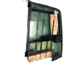 Cabina e interior NISSAN