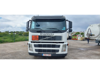 Camión cisterna VOLVO FM: foto 4