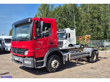 Camión chasis MERCEDES-BENZ Atego 1218