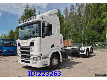 Camión chasis SCANIA R