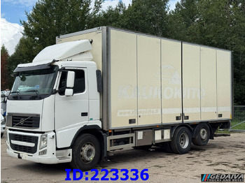 Camión caja cerrada VOLVO FH13 460