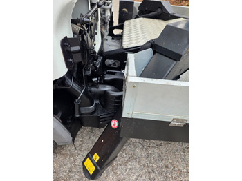 Camión con plataforma elevadora PALFINGER P 200 A: foto 2 Camión con plataforma elevadora PALFINGER P 200 A: foto 2