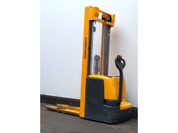 Apilador Jungheinrich EJC214: foto 2