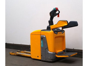 Transpaleta Jungheinrich ERE125: foto 2