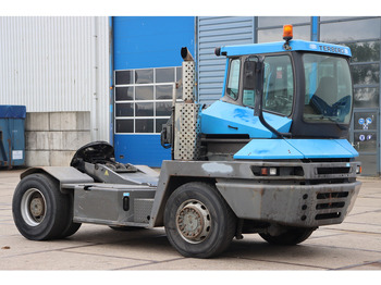 Tractor industrial TERBERG