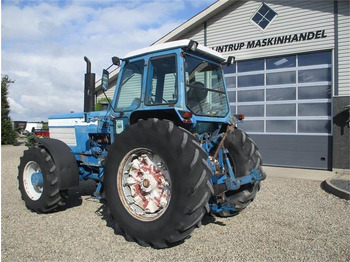Tractor Ford TW 25 Regulær: foto 3 Tractor Ford TW 25 Regulær: foto 3