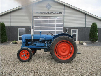 Tractor FORDSON