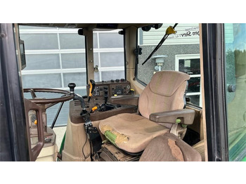 Tractor John Deere 6910 Auto Quad II-TLS Med frontlæsser: foto 5