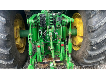 Tractor John Deere 8230 Med frontlift: foto 5 Tractor John Deere 8230 Med frontlift: foto 5