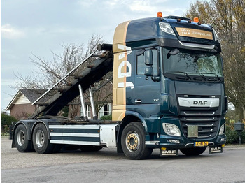 Camión con equipo de cable DAF XF 530