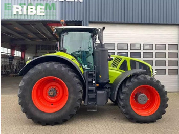 Tractor CLAAS Axion 940