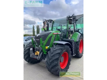 Tractor FENDT 718 Vario