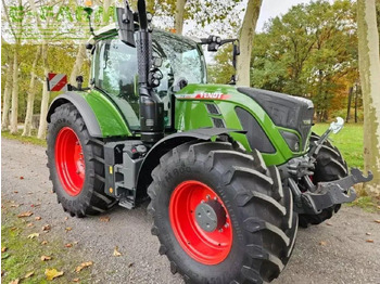Tractor FENDT 718 Vario