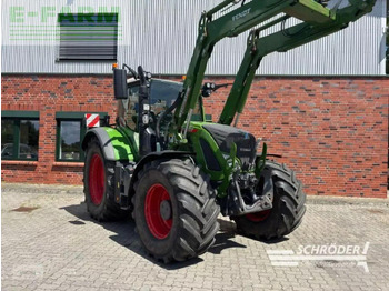 Tractor FENDT 724 Vario
