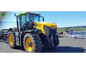 Tractor JCB