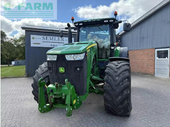 Tractor JOHN DEERE