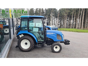 Tractor NEW HOLLAND Boomer