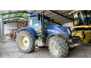 Tractor NEW HOLLAND T7.225