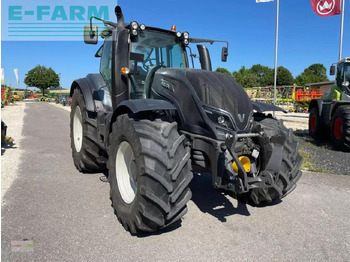 Tractor VALTRA T214