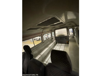 SUV/ Todoterreno LAND ROVER DEFENDER I 110 2.5 Td5 Pickup 122cv BA-266-HR: foto 5