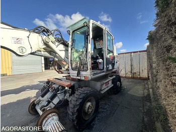 Excavadora TEREX