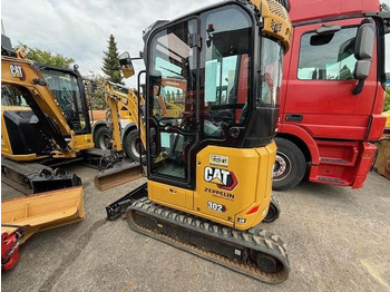 Miniexcavadora CATERPILLAR 302