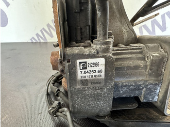 Motor y piezas para Camión DAF XF106: foto 4