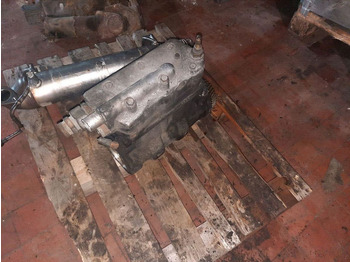 Sistema de escape Cummins ISL egr Cooler: foto 3