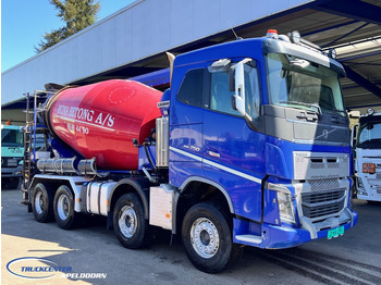 Camión hormigonera LIEBHERR