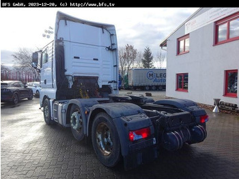Cabeza tractora MAN TGX 26.580 6x2/4 BLS 6x2/4 Vorlaufachse: foto 3 Cabeza tractora MAN TGX 26.580 6x2/4 BLS 6x2/4 Vorlaufachse: foto 3