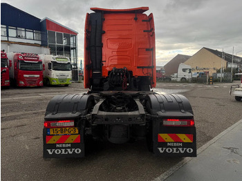 Cabeza tractora Volvo FH 500 4X2 EURO 6 SKIRTS STANDKLIMA: foto 5 Cabeza tractora Volvo FH 500 4X2 EURO 6 SKIRTS STANDKLIMA: foto 5