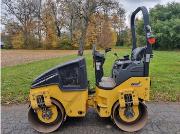 Mini compactadora BOMAG