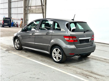 Sedan Mercedes-Benz B-Klasse 180 CDI: foto 3 Sedan Mercedes-Benz B-Klasse 180 CDI: foto 3