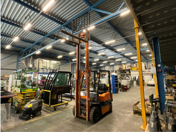 Carretilla elevadora TOYOTA