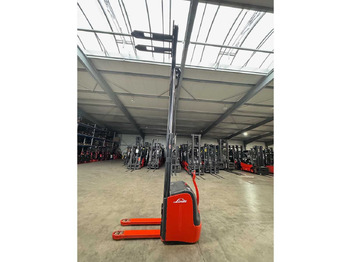 Carretilla elevadora 20/2017 SERVICE +UVV 09/2026 LINDE L14 1.400KG TRIPLEX 470CM PALLET TRUCK ANT 3.395 HOURS: foto 2