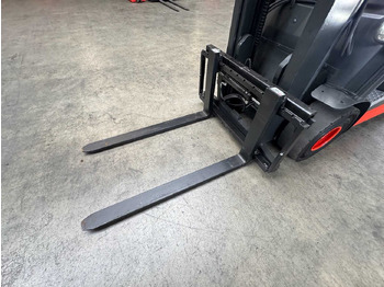 Carretilla elevadora 2018 SERVICE + UVV 08/2026 LINDE E25 EVO KLIMA 3.+4.: foto 3 Carretilla elevadora 2018 SERVICE + UVV 08/2026 LINDE E25 EVO KLIMA 3.+4.: foto 3