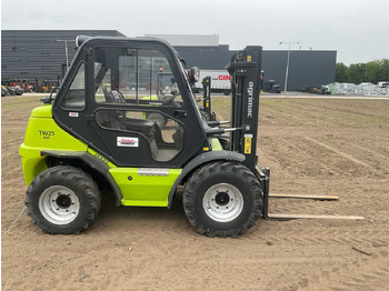 Carretilla elevadora ARGIMAC TW25 4X4 ROUGH TERRAIN FORKLIFT: foto 4