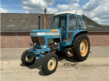 Tractor FORD