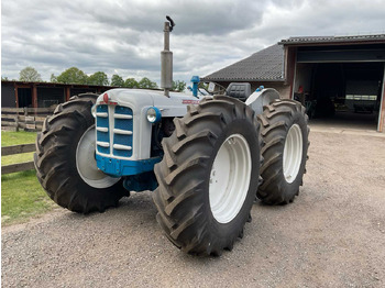 Tractor FORDSON