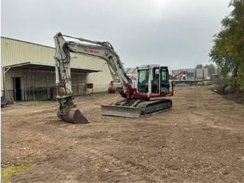 Excavadora de cadenas TAKEUCHI
